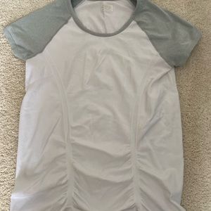 Athleta Ruched Tshirt